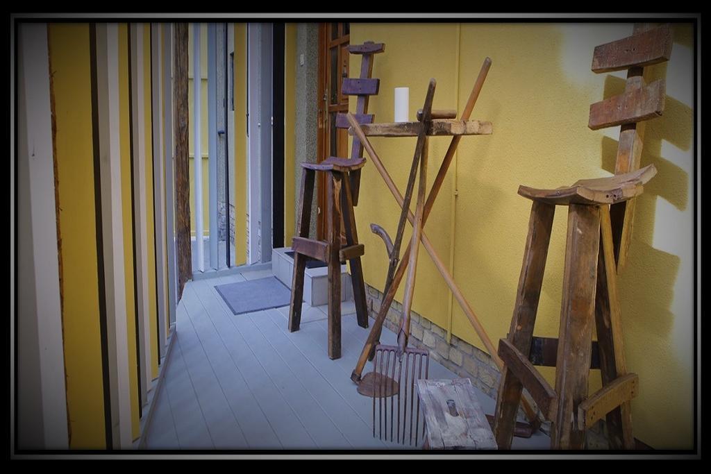 Appartement Happy Colours In Old Town à Kecskemét Extérieur photo