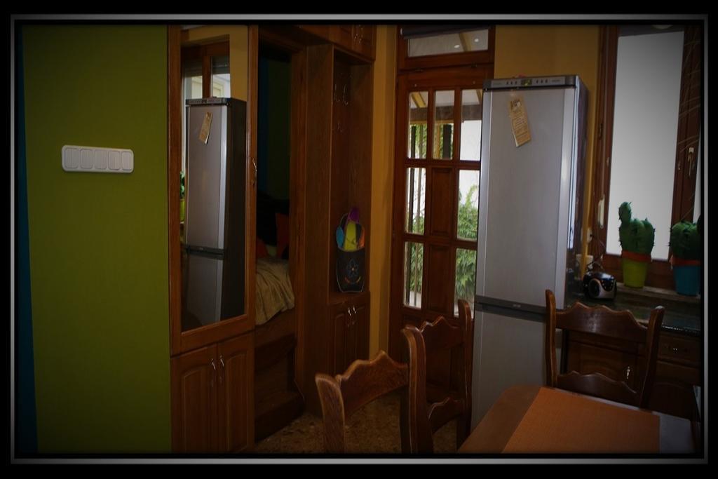 Appartement Happy Colours In Old Town à Kecskemét Extérieur photo