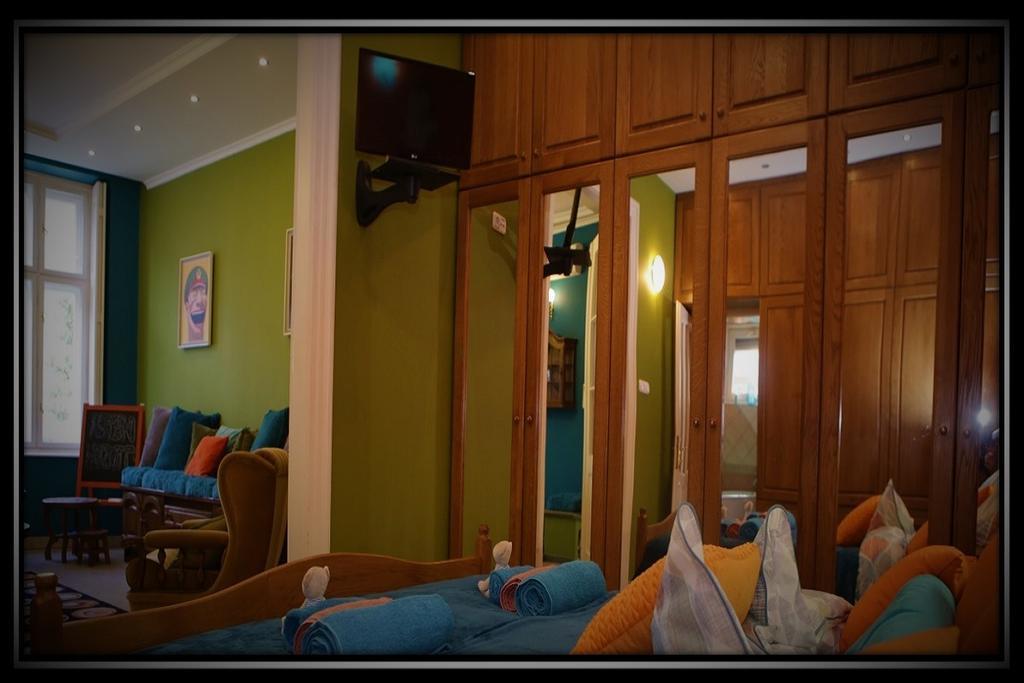Appartement Happy Colours In Old Town à Kecskemét Extérieur photo